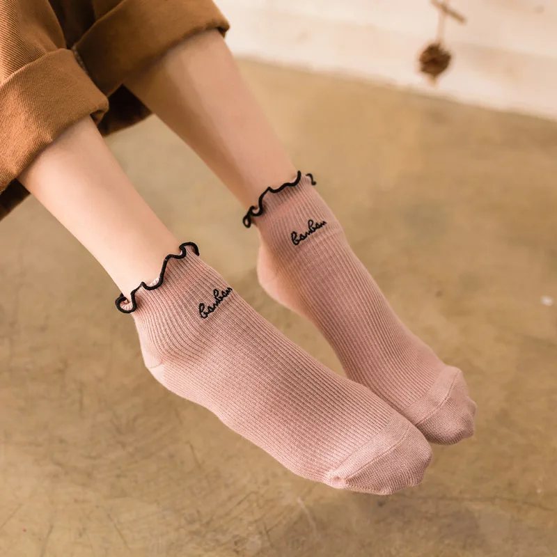 High Quality Cute Elegant Lovely Kawaii Embroidery Sweet Harajuku Cotton Women Socks Anima Character Casual Short Hot |