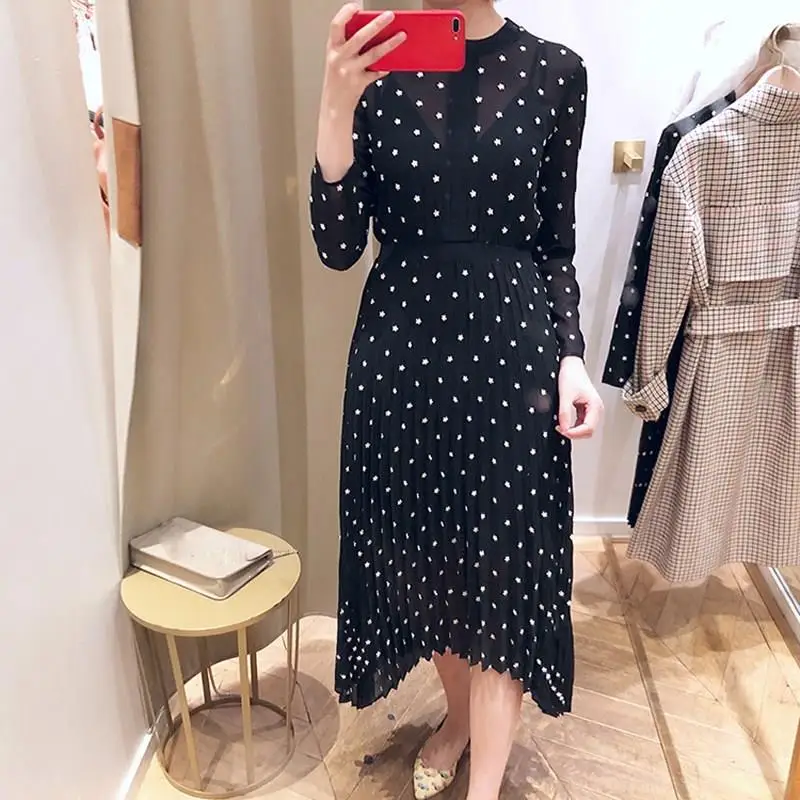 Женское осеннее шифоновое платье миди с цветочной вышивкой приталенное