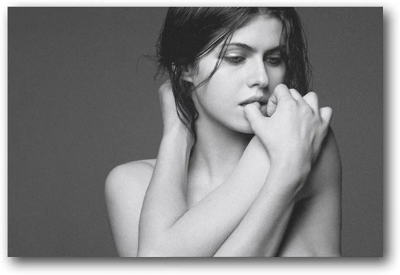 

Alexandra Daddario Star Actress Sexy Poster Posters Wall Art Painting Canvas Gift Living Prints Bedroom Decor Poster Artworks