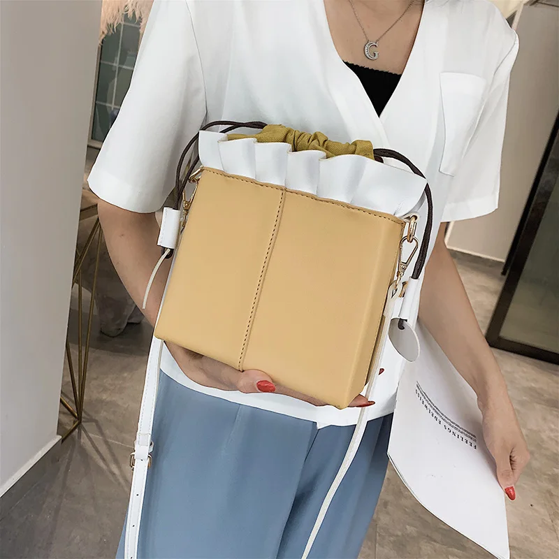 Summer small bag female 2020 new tide fashion western style shoulder messenger Korean simple bucket | Багаж и сумки