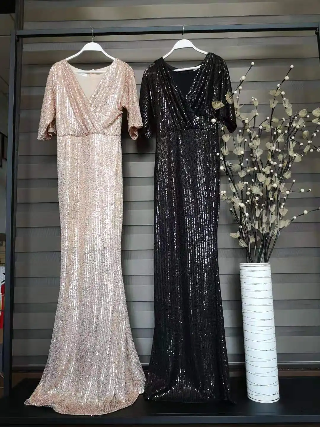 Платье в африканском стиле с блестками черного и золотого цвета|Африканская