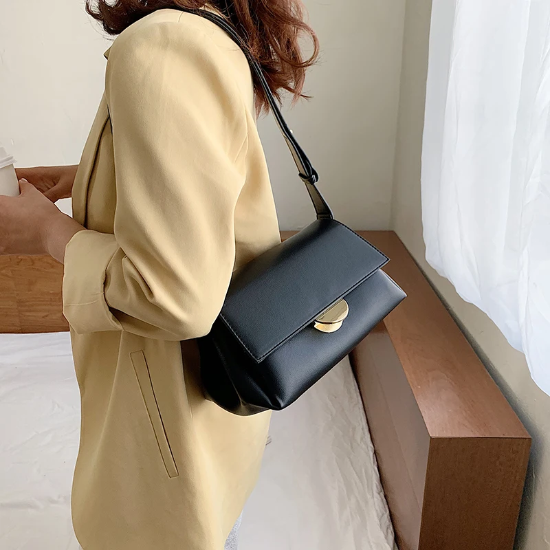 

2020 Fashion Simple High Capacity Lock Women's Shoulder Bags Women's Crossbody Bags Luxury Handbags Women Bags Designer Bolsa