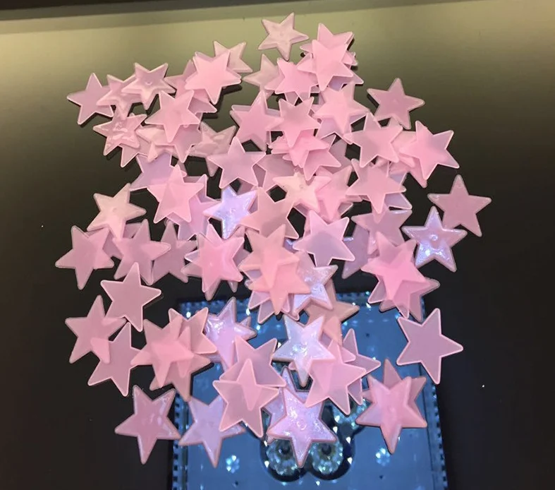 50PCS pink 50/70/100 ПК детская флуоресцентная детская спальня светится в темноте сияние звезд настенные стикеры в виде звезд и Луны блеск цвета наклейка - Цвет: 50PCS pink