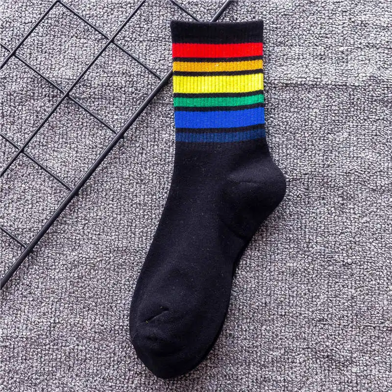 Black 6 Color Зимние женские носки хлопковые радужные полосатые носки рождественские Модные теплые рождественские повседневные женские носки harajuku корейские - Цвет: Black 6 Color