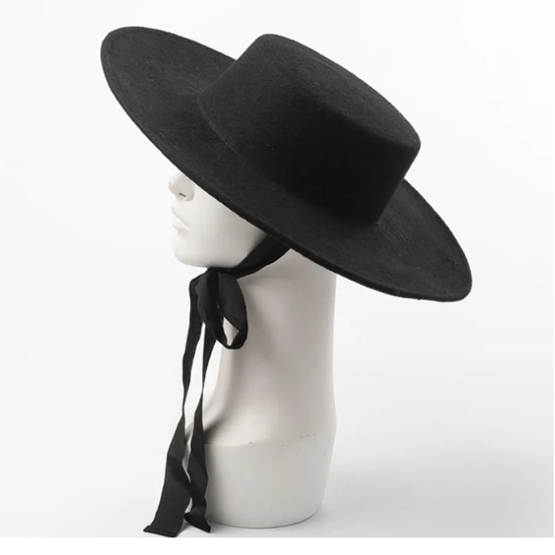 

2021 Autumn and Winter New Fashion Simple Woolen Big Brim Flat Top Hat for Ladies 100% Wool Felt Belt Strap Flat Top Hat