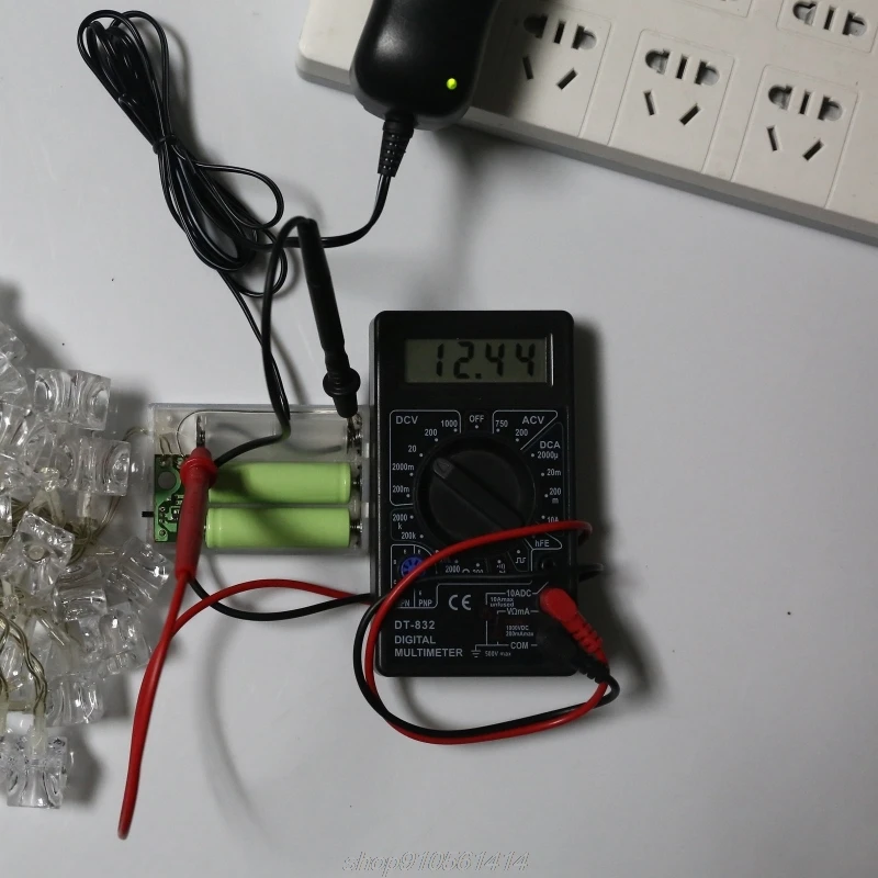 Устранитель АА батарей блок питания европейского стандарта регулируемое