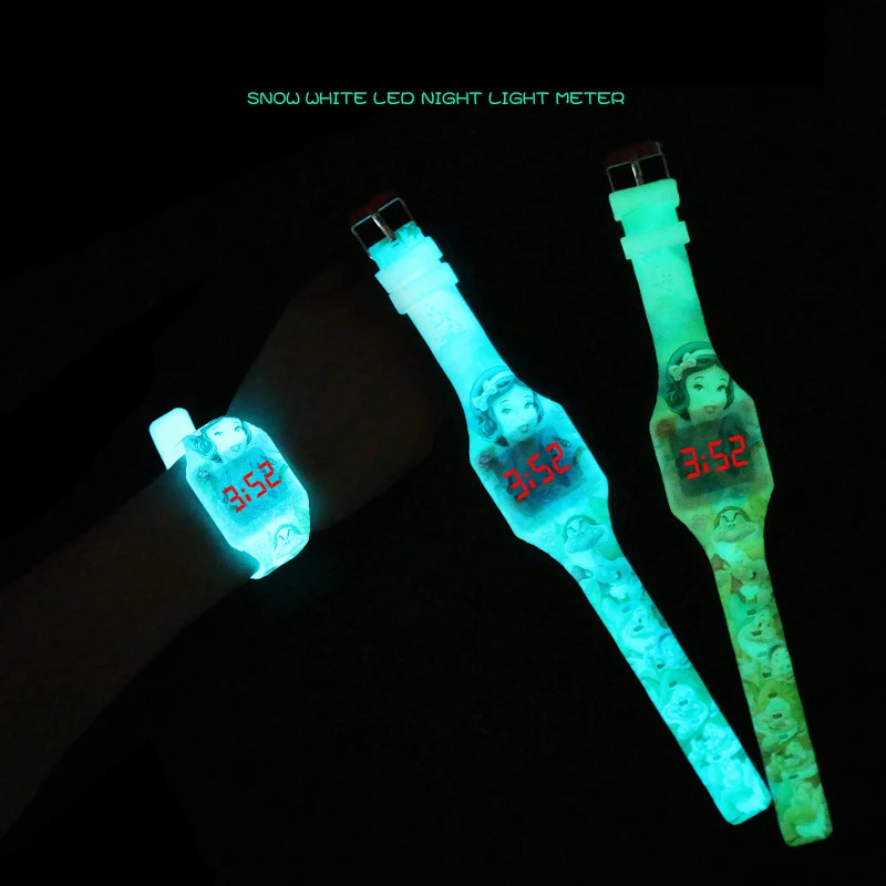 Цифровые наручные часы Disney с мультяшным изображением Белоснежки