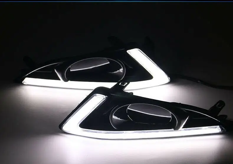 

Car LED Daytime Running Lights DRL/ Yellow Turn Signal For Nissan bluebird 2016-2019