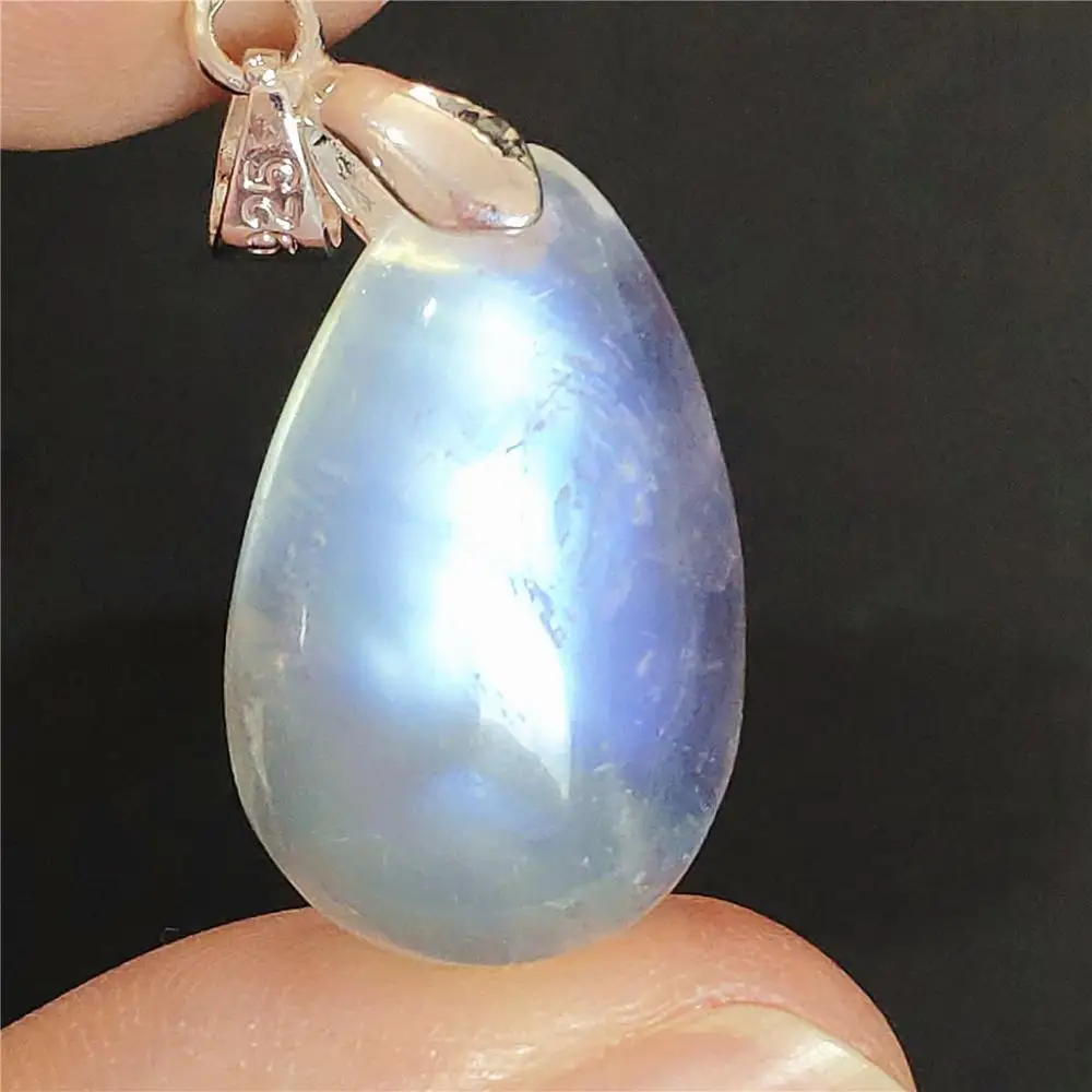 

Натуральная естественный синий свет лунного камня женщины сексуальное женское белье 24x14x8 мм Редкие прозрачного хрусталя кулон лунного кам...