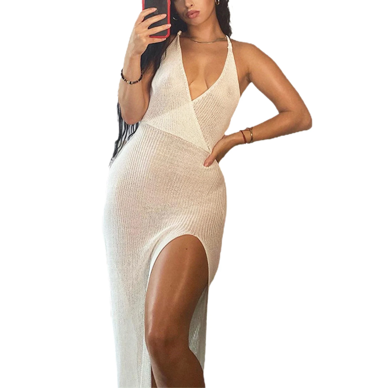 

Женское платье с глубоким V-образным вырезом и открытой спиной