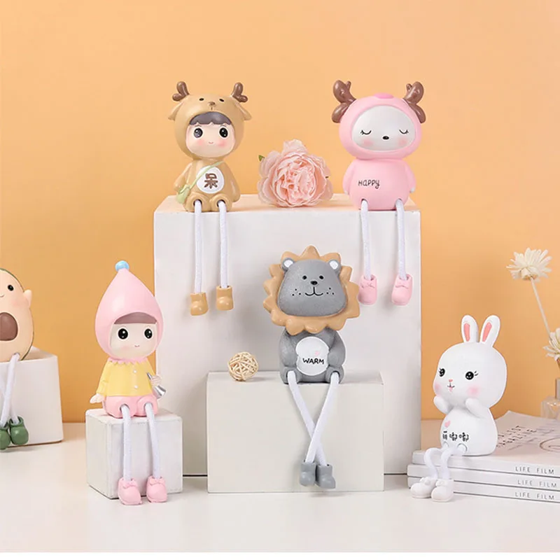 

2pcs/set Cartoon Style Creative Wall Hanging Foot Doll Resin Crafts Hanging Leg Dolllovely Living Room TV Cabinet Decoration