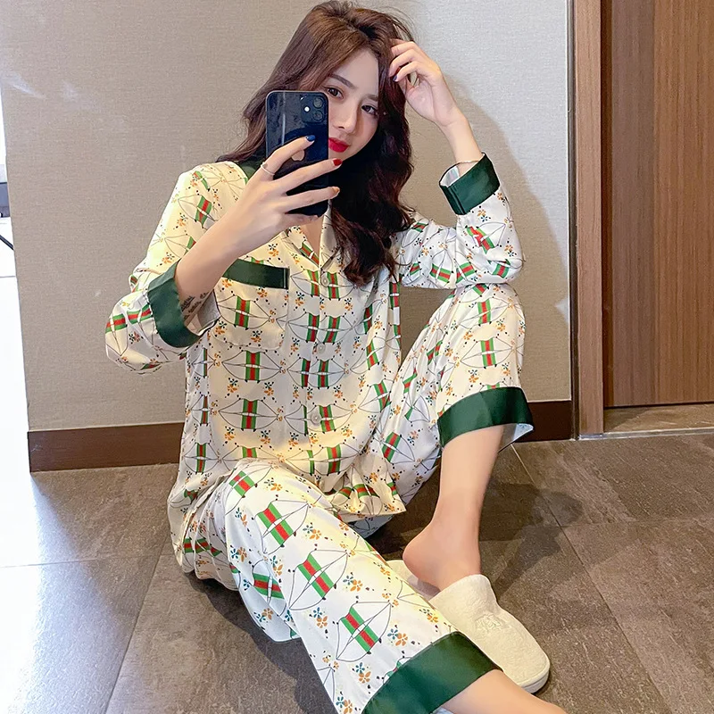 

New two-piece suit Loose Pajamas Luxury Women Ice silk Pajamas Classic Home Wear High Quality Women Long Sleeve Cardigan Pajamas