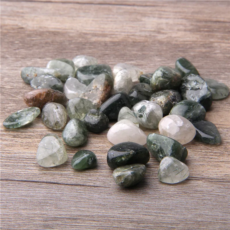 Зеленые рутиловые кварцевые чипы из натурального камня крошечный самородок