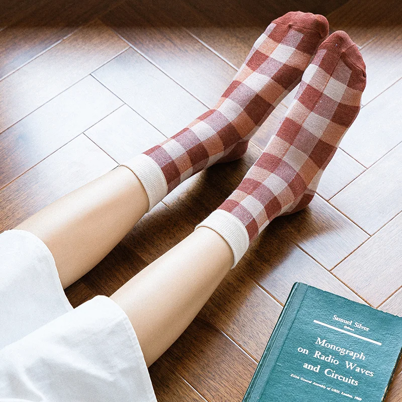 CARTELO New Splicing Korean Pattern Women Socks Fashion Casual Sport Breathable Cotton Middle Tube Socks Middle Tube Socks