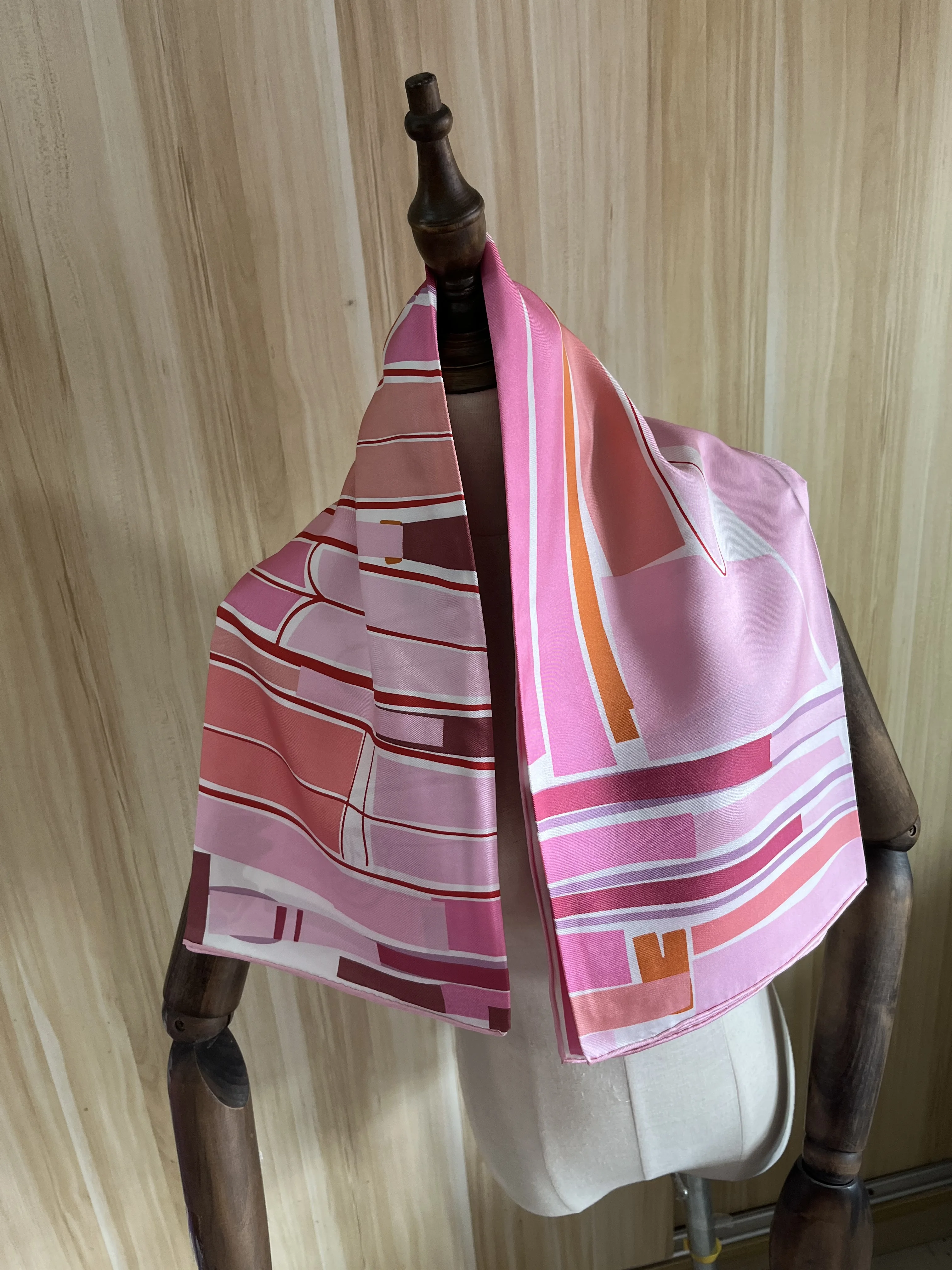 

Шарф женский классический из натурального шёлка, 90x90 см