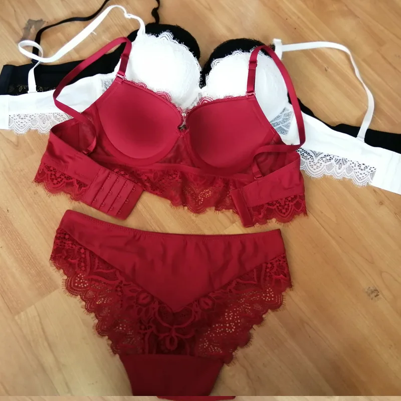 

Women Sexy Push Up Bra Lace Briefs Lingerie Set Fashion French Style Seamless Wirefree Bralette Underwear Small Chest Brassiere