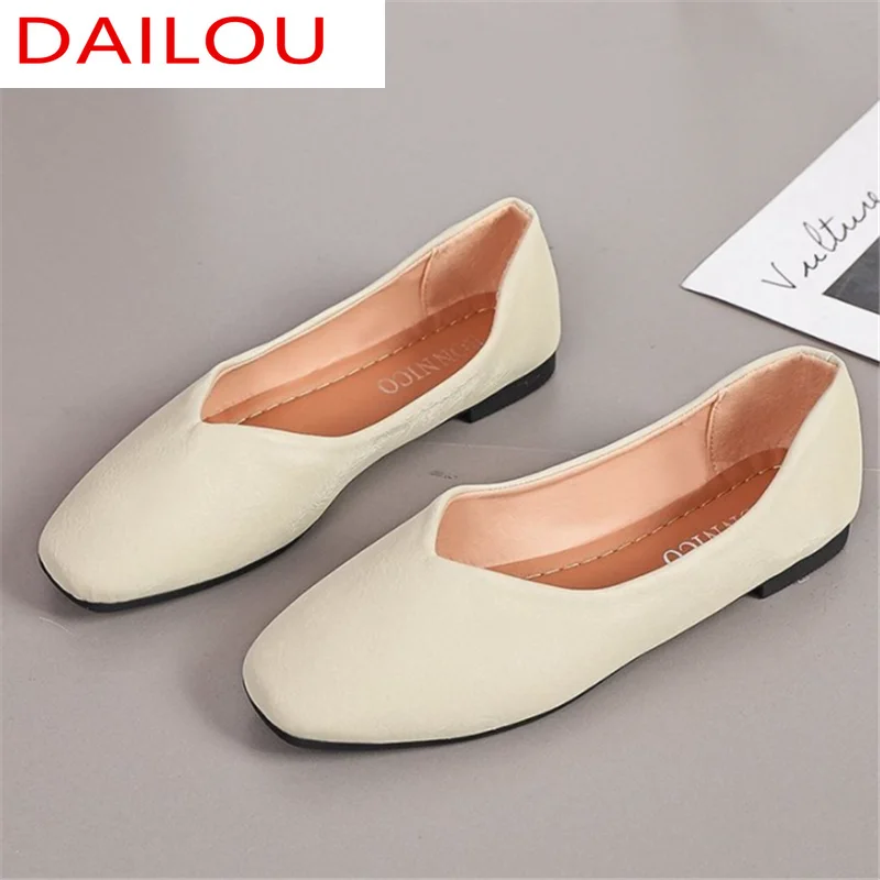 

Fashion Women's Flats New Shallow Low-heeled 2021 Spring Women Casual Shoes Outdoor Square Toe Comfortable Light Shoes for Woman