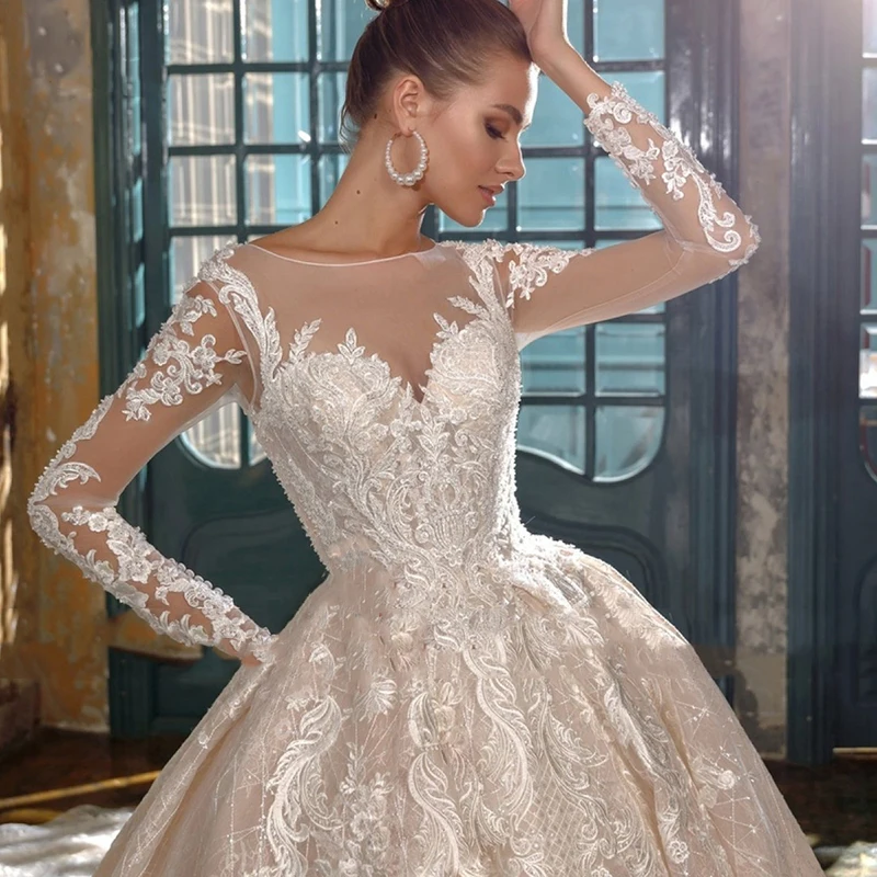 

Luxury Wedding Dresses Long Sleeve O Neck 3D Three-dimensional Applique Charming Gowns Shiny Tulle Court Train Robe de mariée