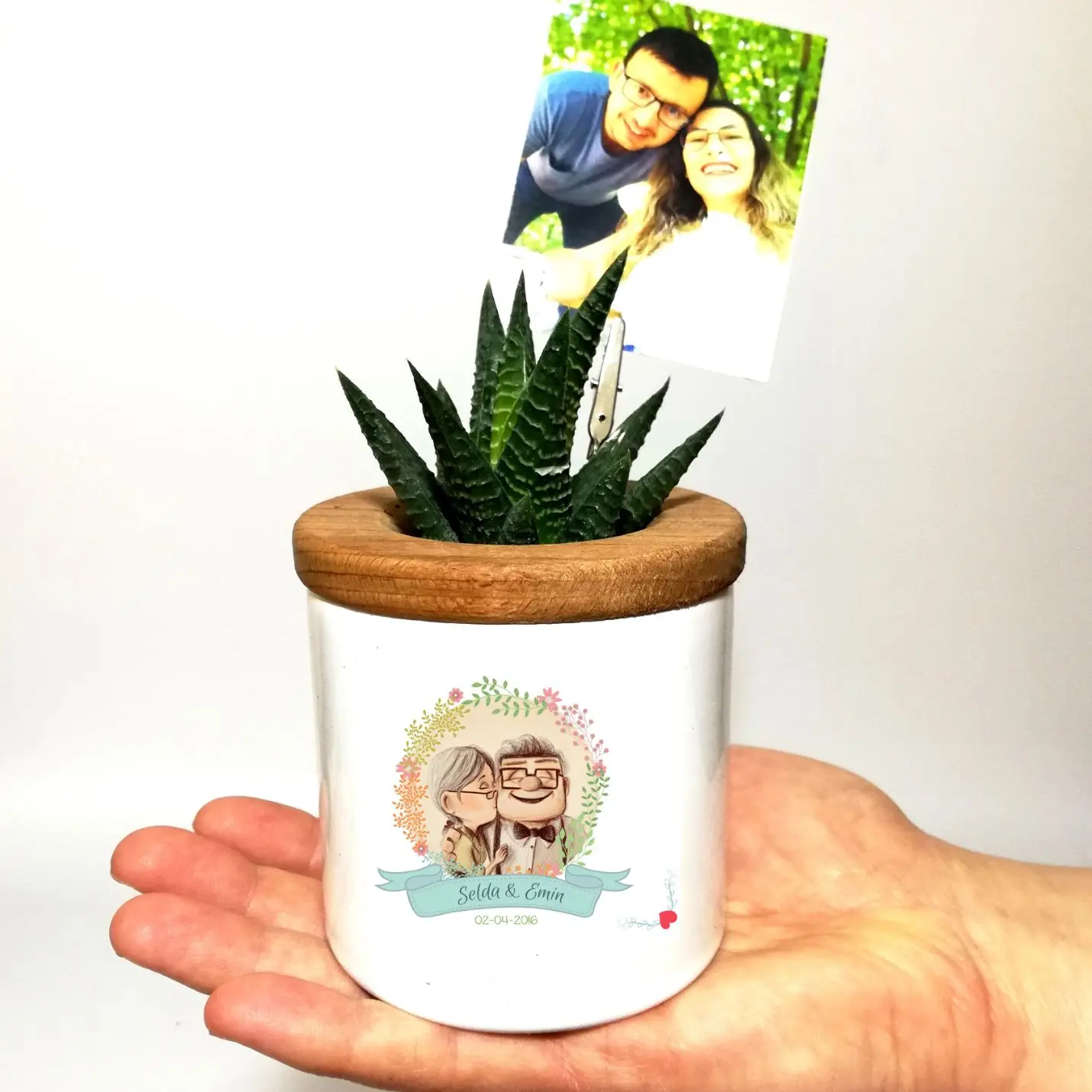 

Personalized Live In Pots Sukulent - Love
