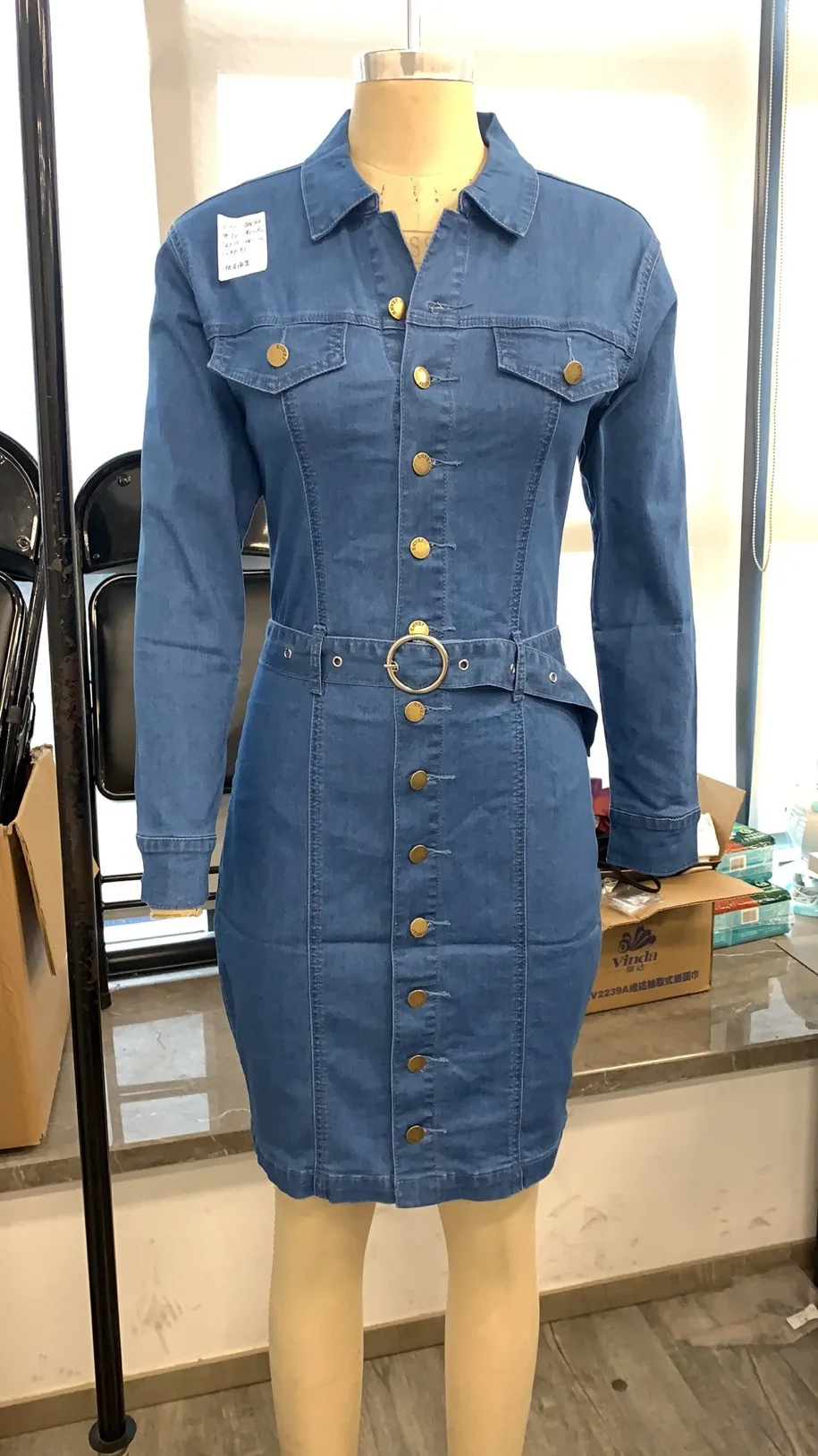 

Spring Autumn Women Long Sleeve Denim Dress Vintage Single-breasted Turn-down Collar Black Jeans Dress Woman Knee-Length Dress