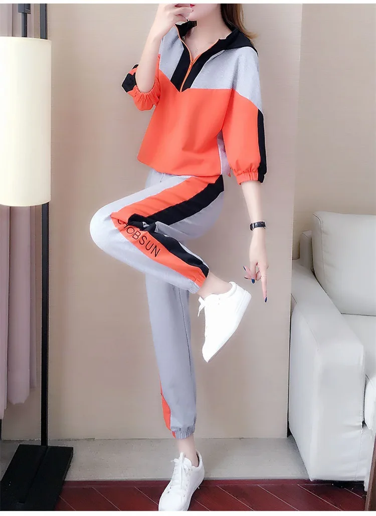 

Leisure Sports Suit Women 2021 New Spring And Autumn Atudents Loose Korean Version Thin Fashion Sweatshirt Two Sets.