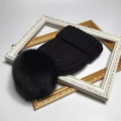 

2021New natural fur pom pom hat fashion winter hat for girl women warm beanies