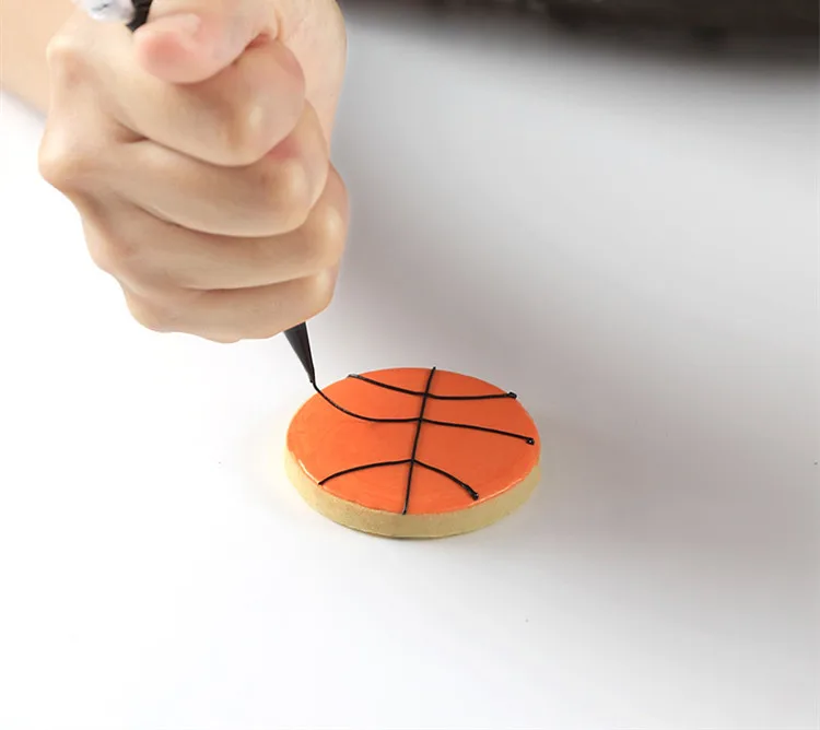 

Creative Design Basketball Sport Series Cake Mold Plastic Printing Biscuits Cookies Cutter Fondant Paste Decoration Tool 8177