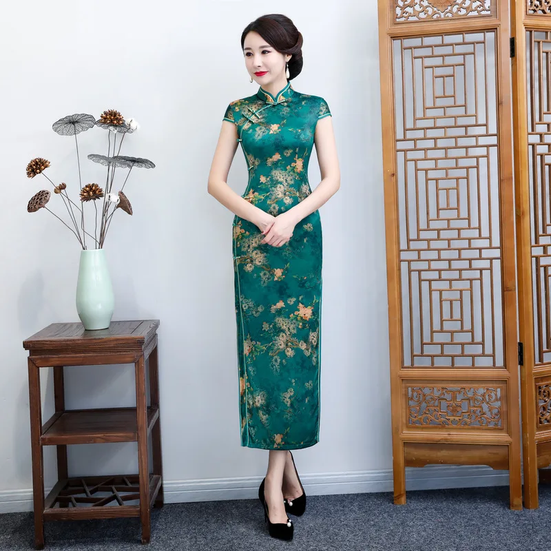Женское длинное платье Ципао винтажное из искусственного шелка в традиционном - Фото №1