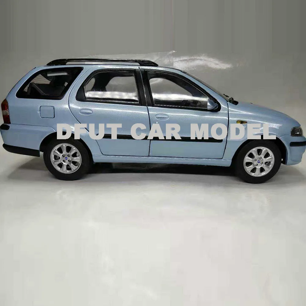 Модель игрушки из сплава 1:18 под давлением оригинальная Авторизованная