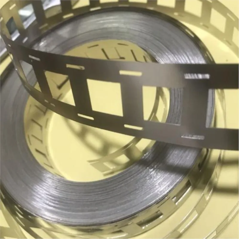 

0.15mm 0.2mm Spacing: 21.5mm nickel plated steel strip strap for 21700 power battery welding used without bracket