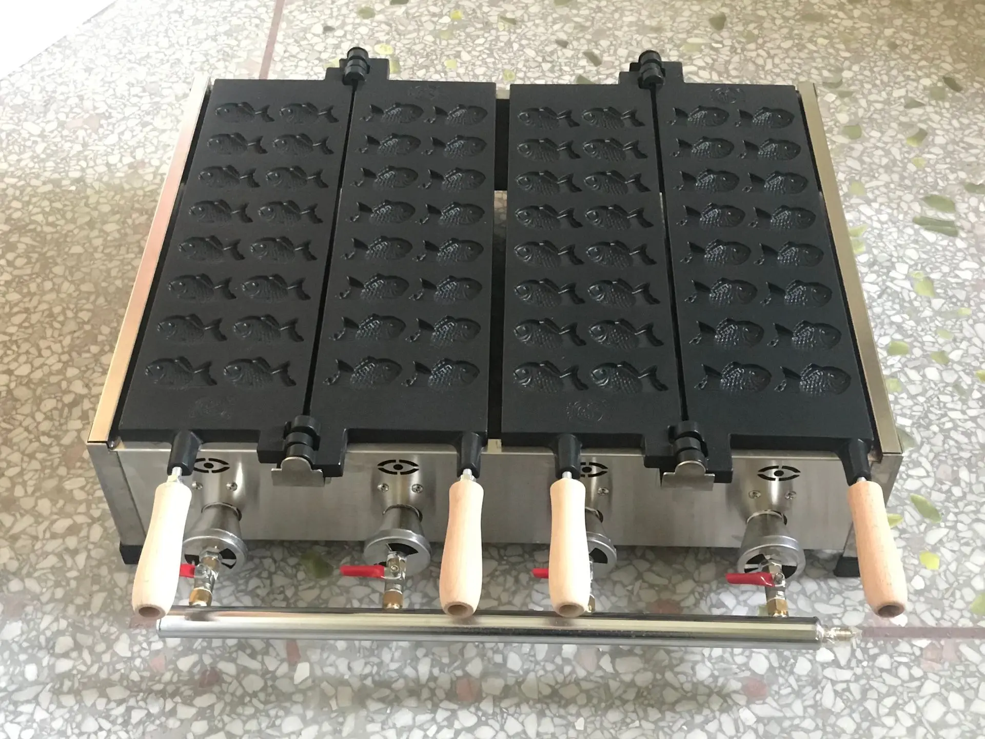 Газ или электрический мини 32 шт. рыбы в форме машины для выпечки вафель с