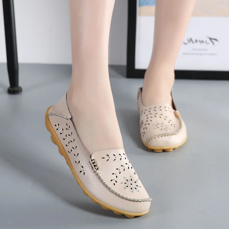 

Flat Shoes Women Spring and Summer Hollow Breathable Flat Bottom Casual Women's Shoes Hole Soft Bottom Leather Peas Casual Shoes