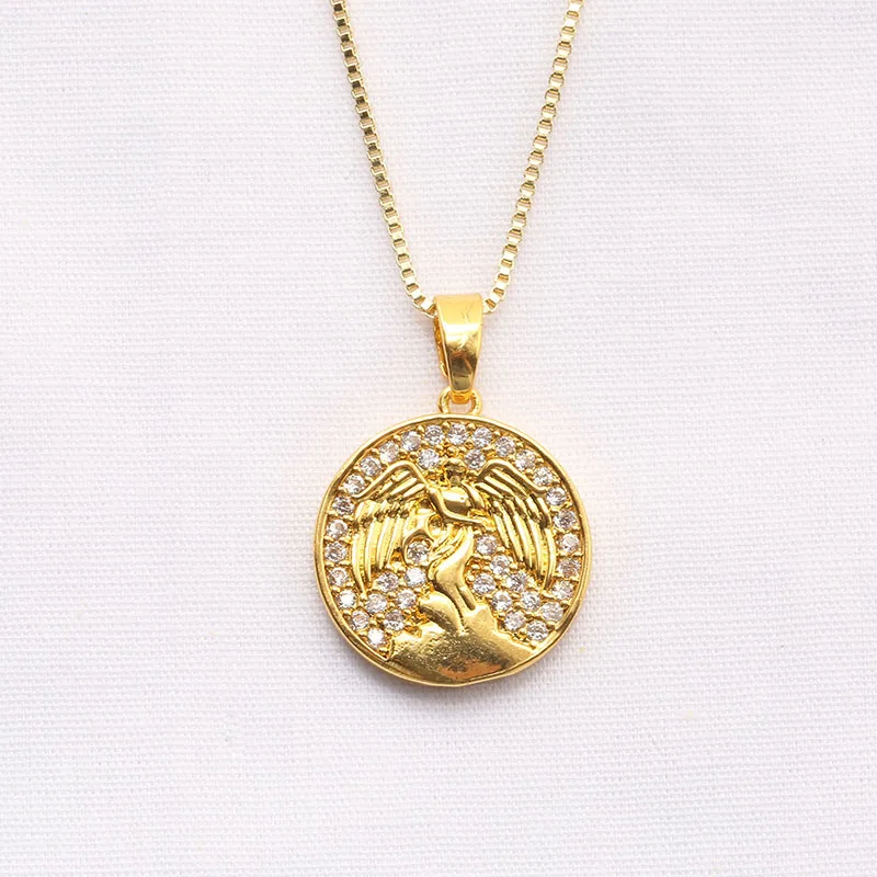 

European and American popular hip-hop religious totem micro-embossed unisex gold necklace produced and sold