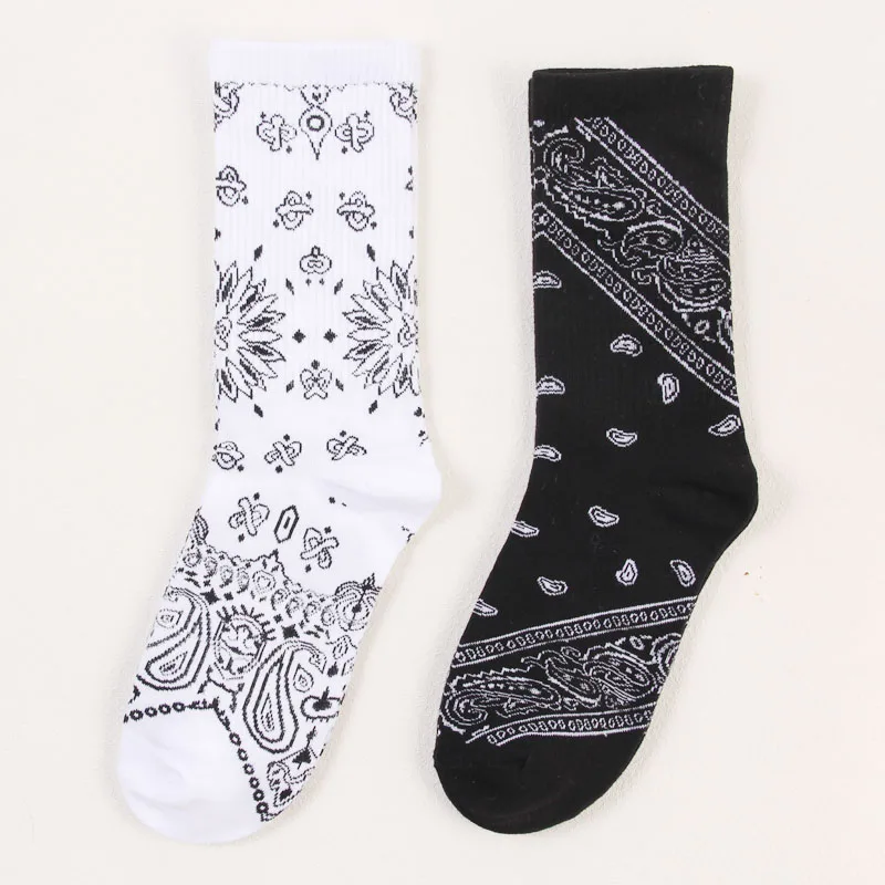 

Уличные модные носки в полоску, хип-хоп, Bandanna Amoeba Paisley, хлопковые носки средней элиты в этническом стиле, в стиле хип-хоп, черные, белые, для ск...