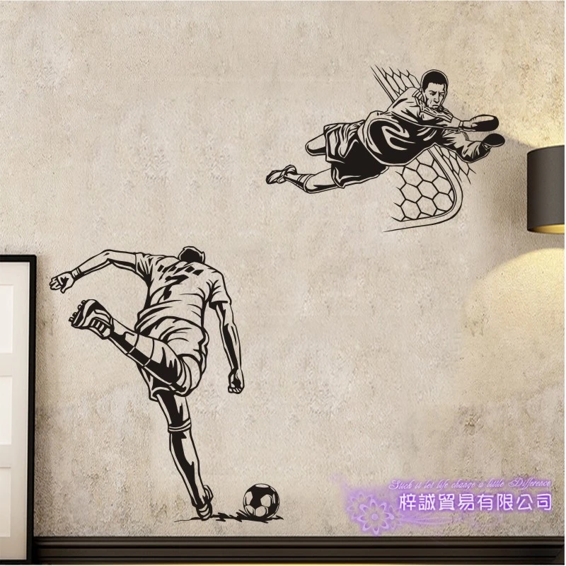 Наклейка на стену с изображением футболиста Спортивная наклейка для детской