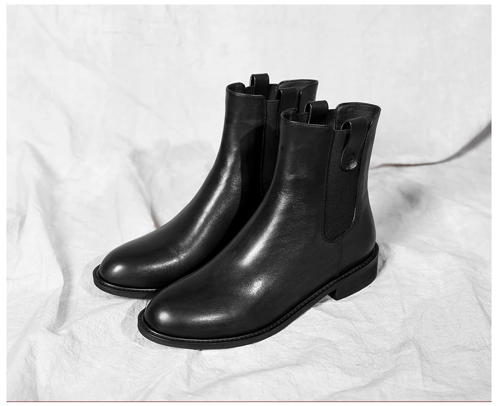 SOPHITINA Solid Women's Boots High Quality Genuine Leather Square Heel Comfortable Round Toe Shoes Special New Ankle Boots PO247