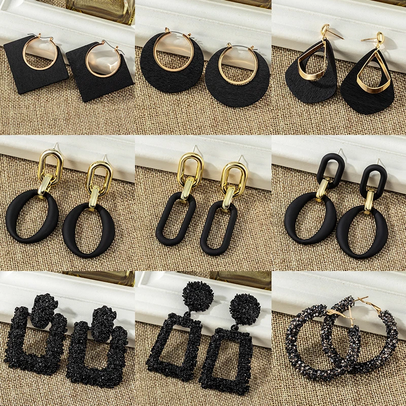 Женские круглые акриловые серьги яркие черные массивные геометрические