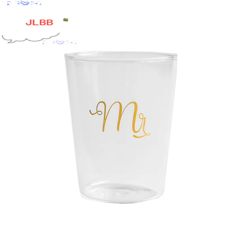 

2pcs/set Mrs and Mr Borosilicate Glass Cups Glasses Drinks Cups for Bride and Groom Breakfast Milk Cups Wedding Gift