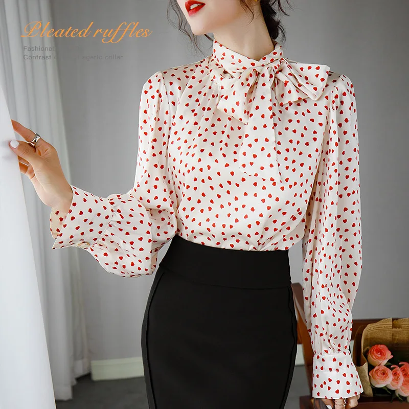 

Женская шелковая блузка с длинным рукавом, белая блузка из шелка тутового шелкопряда с принтом красного сердца и лентой, офисные классическ...