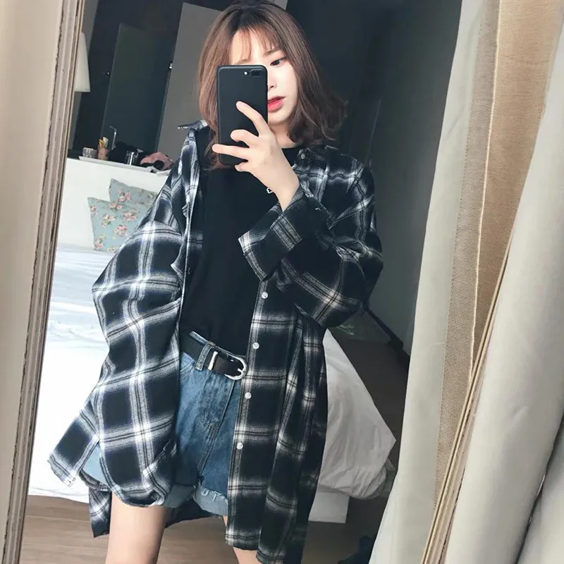 2020 New Classic Retro Plaid Pattern Women Blouse Korean Style Loose Casual Black Lapel Long Sleeve Shirt