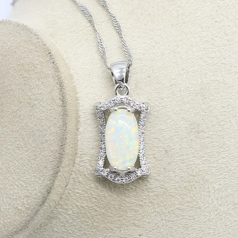 Женский ювелирный комплект из колье и серёг серебра 95% пробы | Украшения