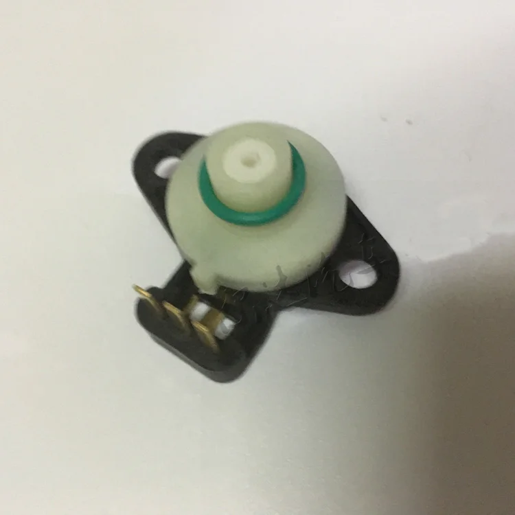 612640130088 Weichai SCR Urea Pump Pressure Switch Sensor for Bosch 2.2 6.5 | Автомобили и мотоциклы