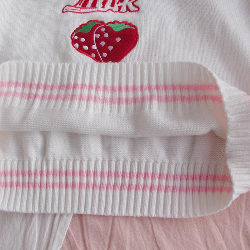 

Cute Winter Women Sweater Harajuku Kawaii Strawberry Embroidery Pullover Pink/White Turtleneck Knitted Sweaters Femme Tops SL80