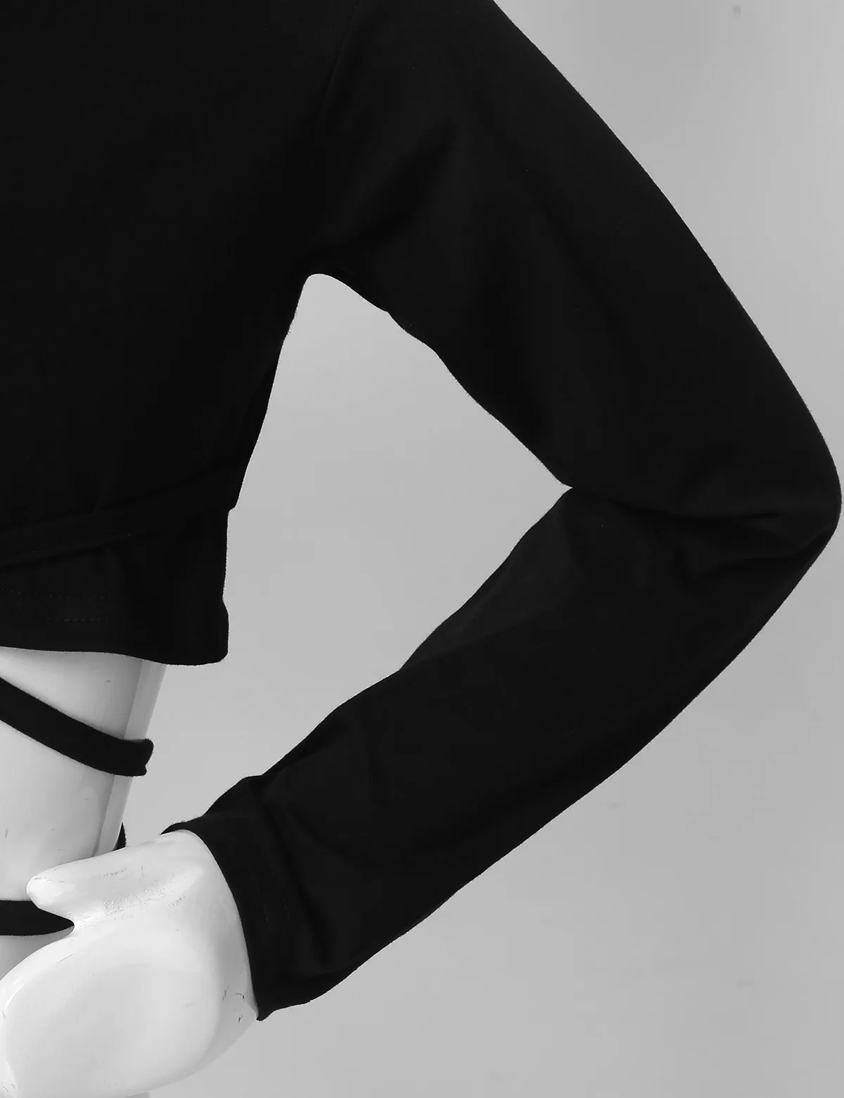 

Kids Black Dancewear Long Sleeves Strappy Crop Top Girls Ballet Gymnastics Stage Performance Hip Hop Jazz Dance Costume