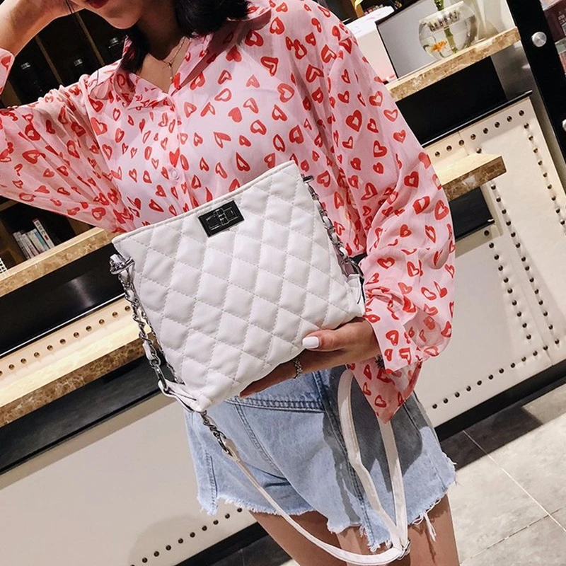 Женская Повседневная сумка на одно плечо с вышивкой и цепочкой Корейская версия |