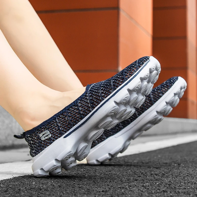 

New Summer Women's Breathable Flat Shoes Light Soft Sport Shoes Women Tennis Shoes Female Stability Walking Sneakers Trainers