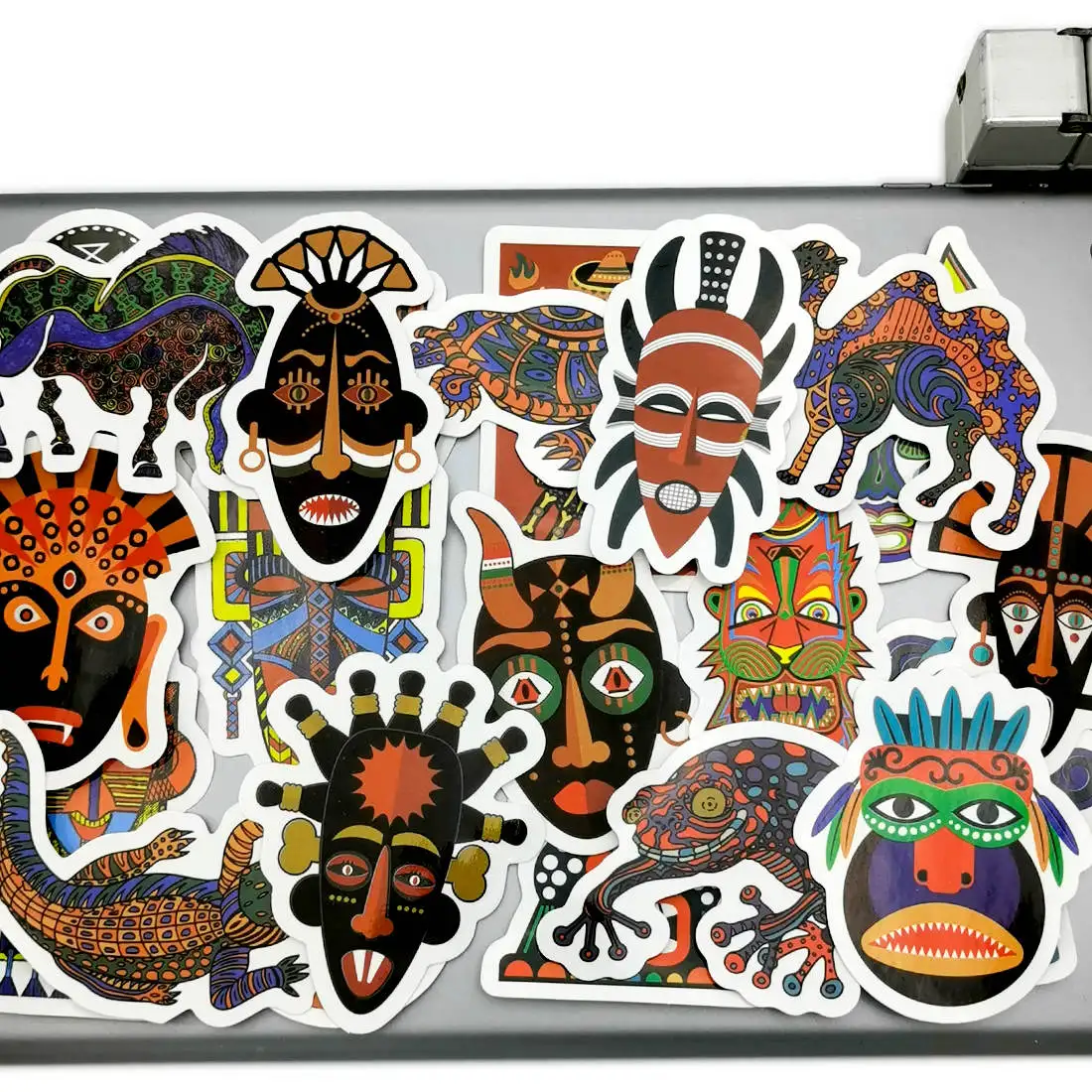 

50pcs Totem Worship Animal Graffiti Art Style Cool Phone Laptop Skateboard Luggage Guitar Bike Motorcycle Car Wall Stickers Pack