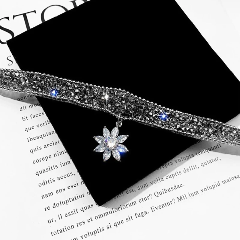 Women Chic Punk Choker Clavicle ChainNeck Jewelry Fashion Crystal Ice Flower Pendant Necklace Glitter Adjustable Metal Chain | Украшения и