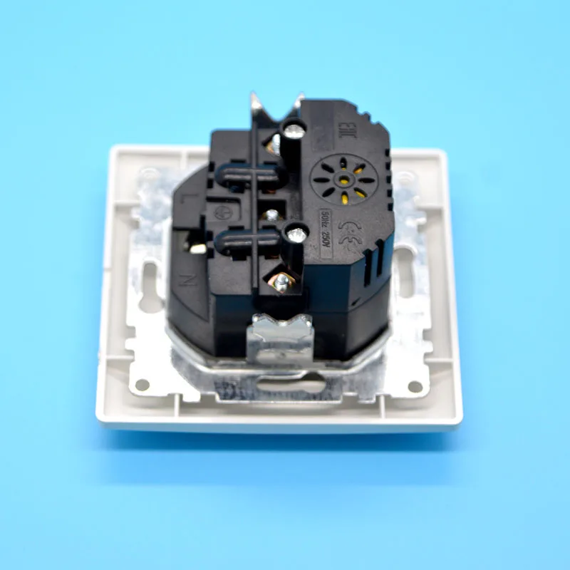 Новая настенная розетка 16 А 250 в немецкий стандарт Европейский двойной USB5V2A