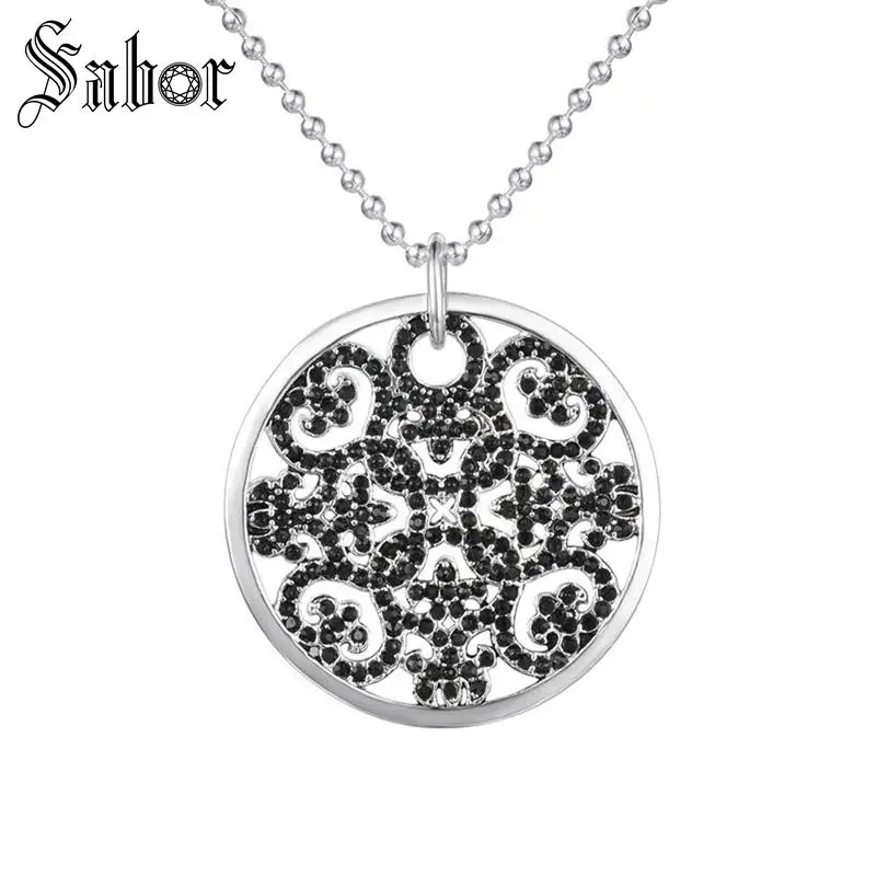 Женское ожерелье с подвеской в неоготическом стиле серебряного цвета